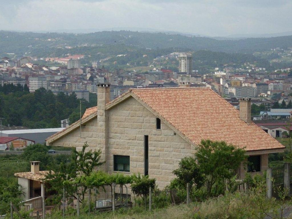 Unifamiliar (Ctra. Santiago - Orense)