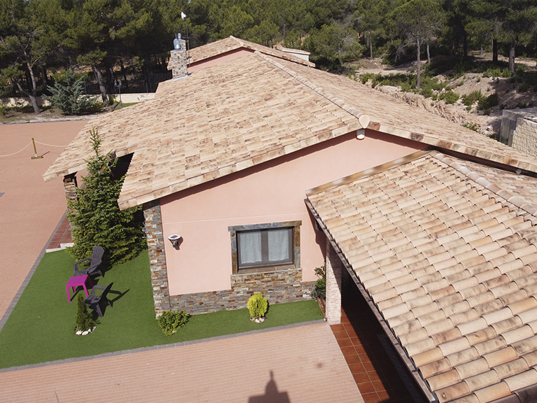 TB-10 Lamalou | Casa Menchu